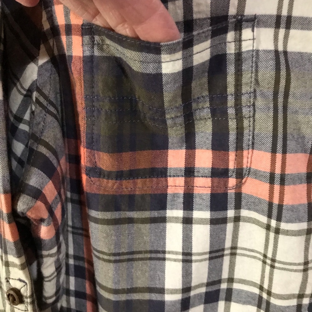 The Northface shirt size XL multicolor plaid flannel with roll tab sleeves - Picture 3 of 10